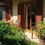 B&B Hullam 4*