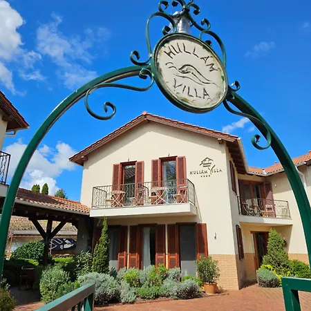 Hullam Balatonmáriafürdő