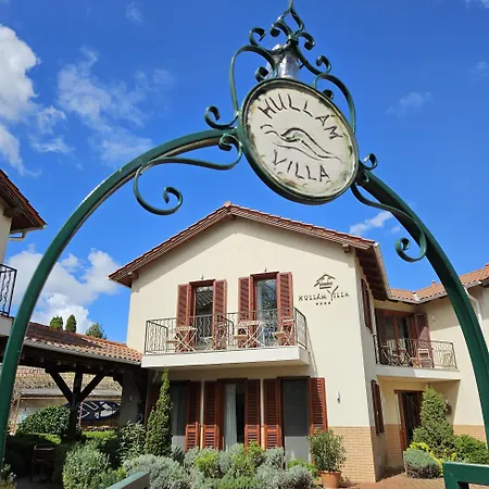 Hullam Bed & Breakfast Balatonmariafurdo