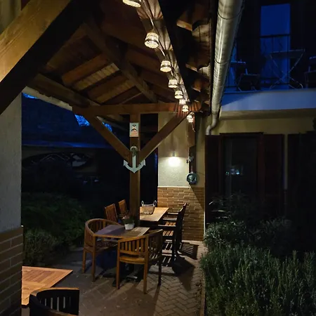 Hullam Bed and Breakfast