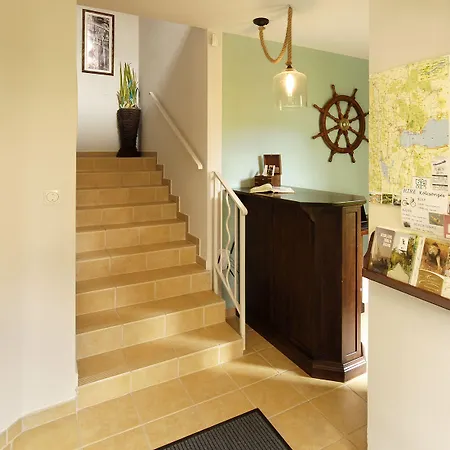 Hullam Bed and Breakfast Balatonmáriafürdő