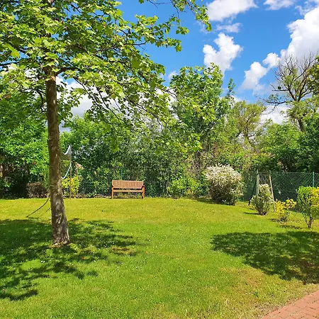 Bed & Breakfast Hullam 4*