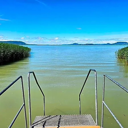 Hullam Balatonmariafurdo