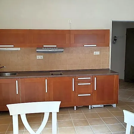 Bed & Breakfast Hullam 4*