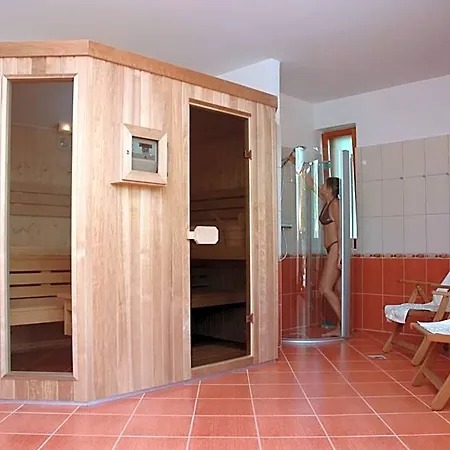 Hullam Bed and Breakfast Balatonmáriafürdő