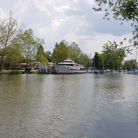 Hullam Balatonmariafurdo