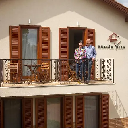 Hullam 4* Balatonmáriafürdő