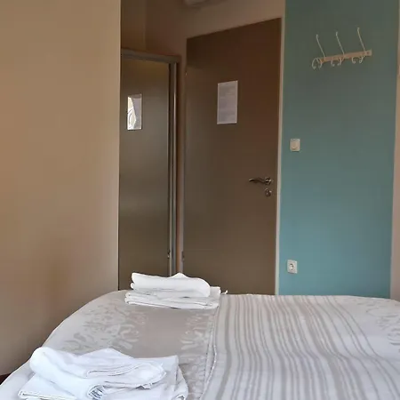 Hullam Bed & Breakfast Balatonmariafurdo