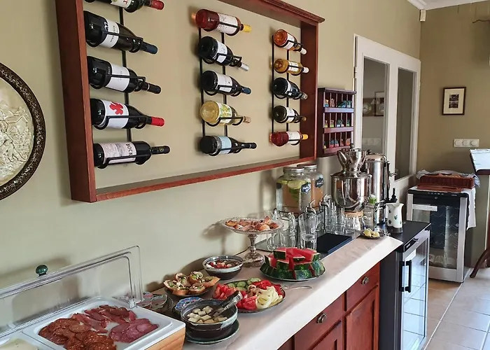 Hullam Bed & Breakfast