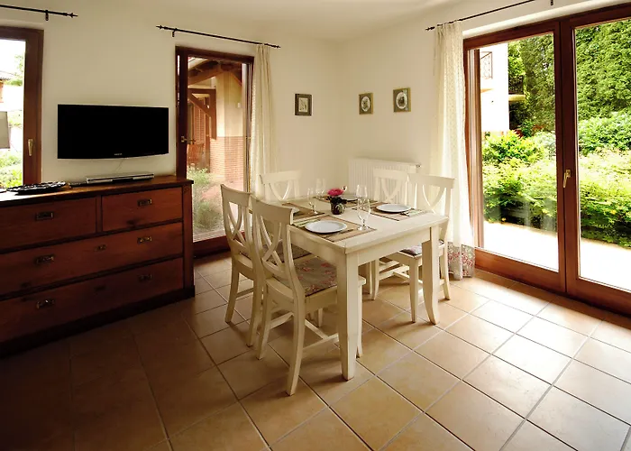 Hullam Bed & Breakfast