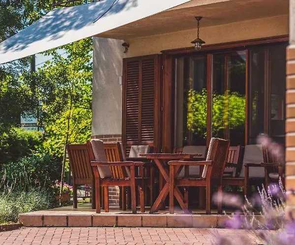 Hullam 4* Balatonmáriafürdő