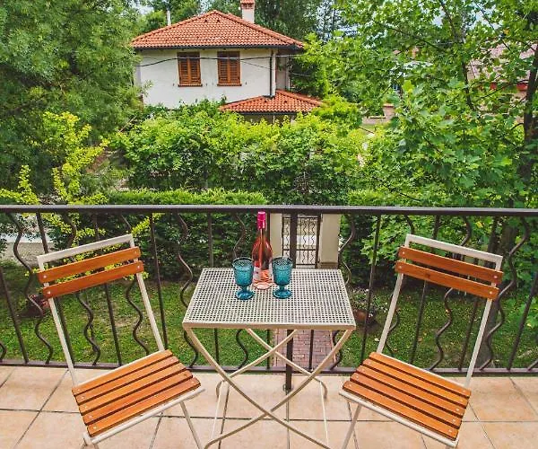 Bed & Breakfast Hullam Balatonmáriafürdő